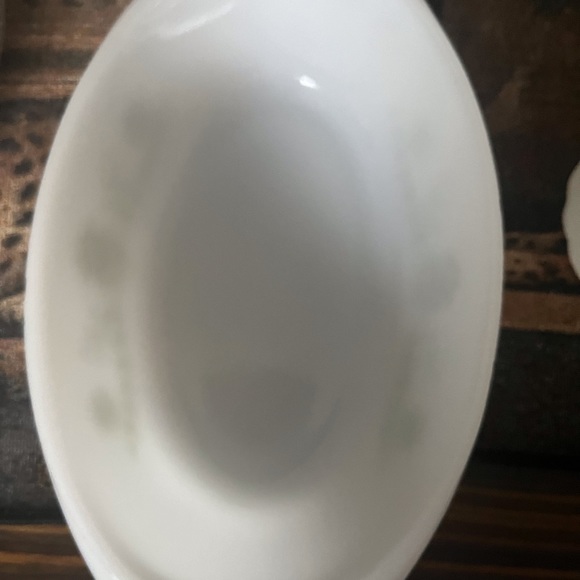 SELLING VINTAGE GLASS BAKE COLOR WHITE And GREEN PRE-OWNED CONDITION NO SPOTS - Picture 5 of 10